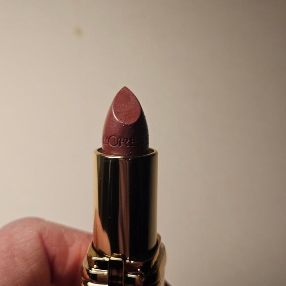 L'Oréal Paris Colour Rush lipstick in shade 620 MICA- a beautiful wine shade NEW - Picture 5 of 8